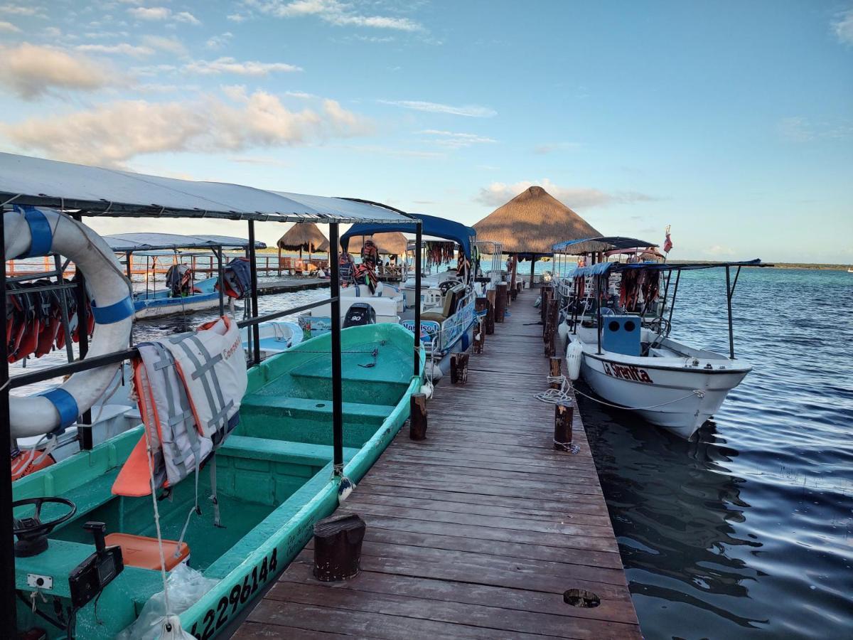 Papitos Bacalar Hotel And Marina エクステリア 写真